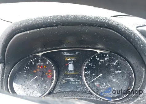 2014 Nissan Rogue S z USA, uszkodzony, nr VIN 5N1AT2MV4EC799702